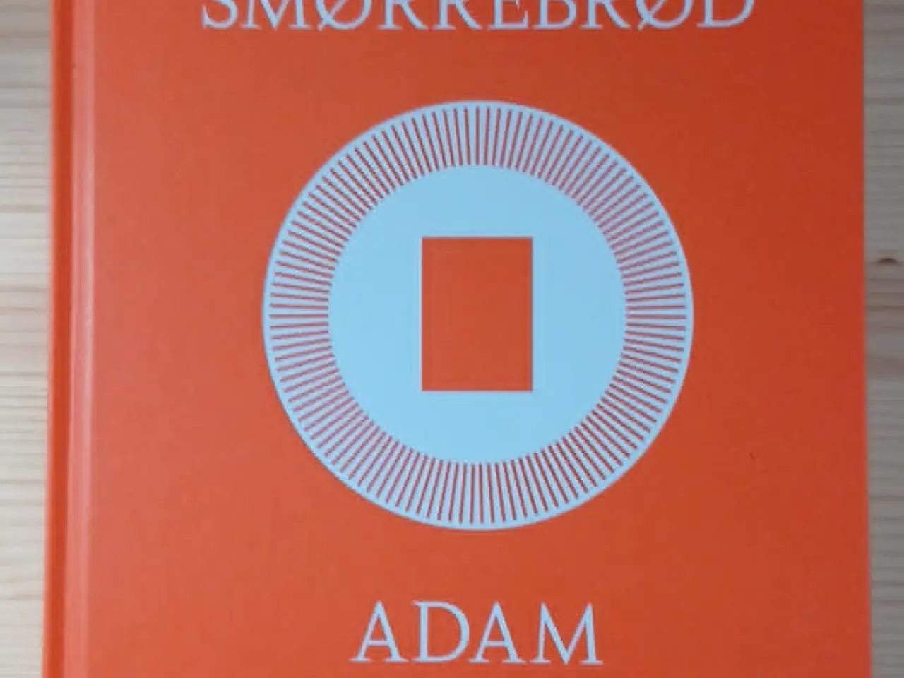 Billede 1 -  Manual til smørrebrød Af Adam Aamann-Christensen