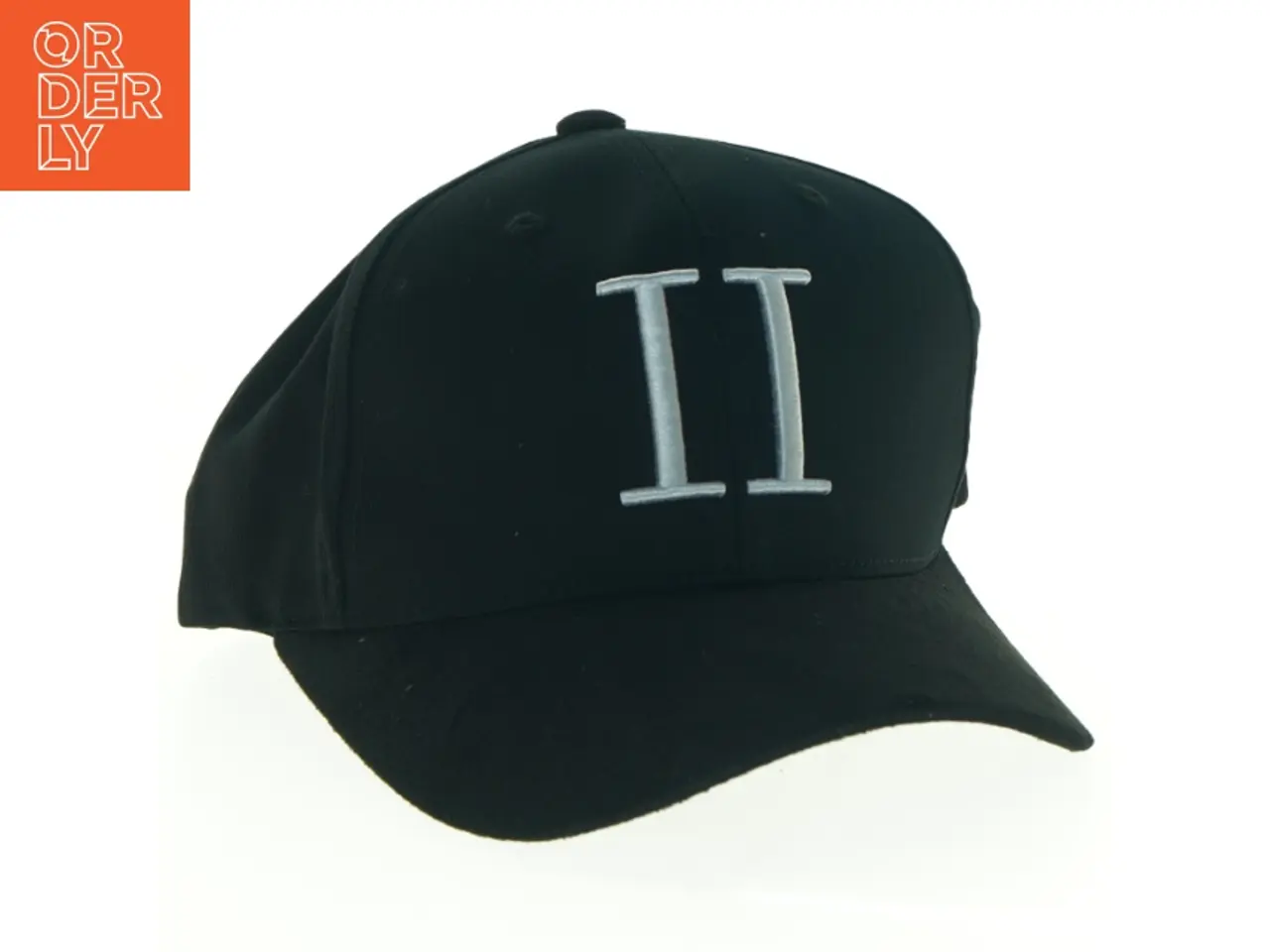 Billede 1 - Sort baseballkasket med logo (str. 20 x 24 cm)