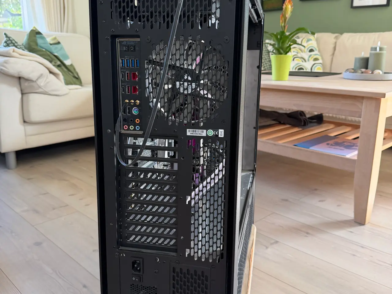 Billede 4 - Corsair full size tower med speciellavet vandkølin