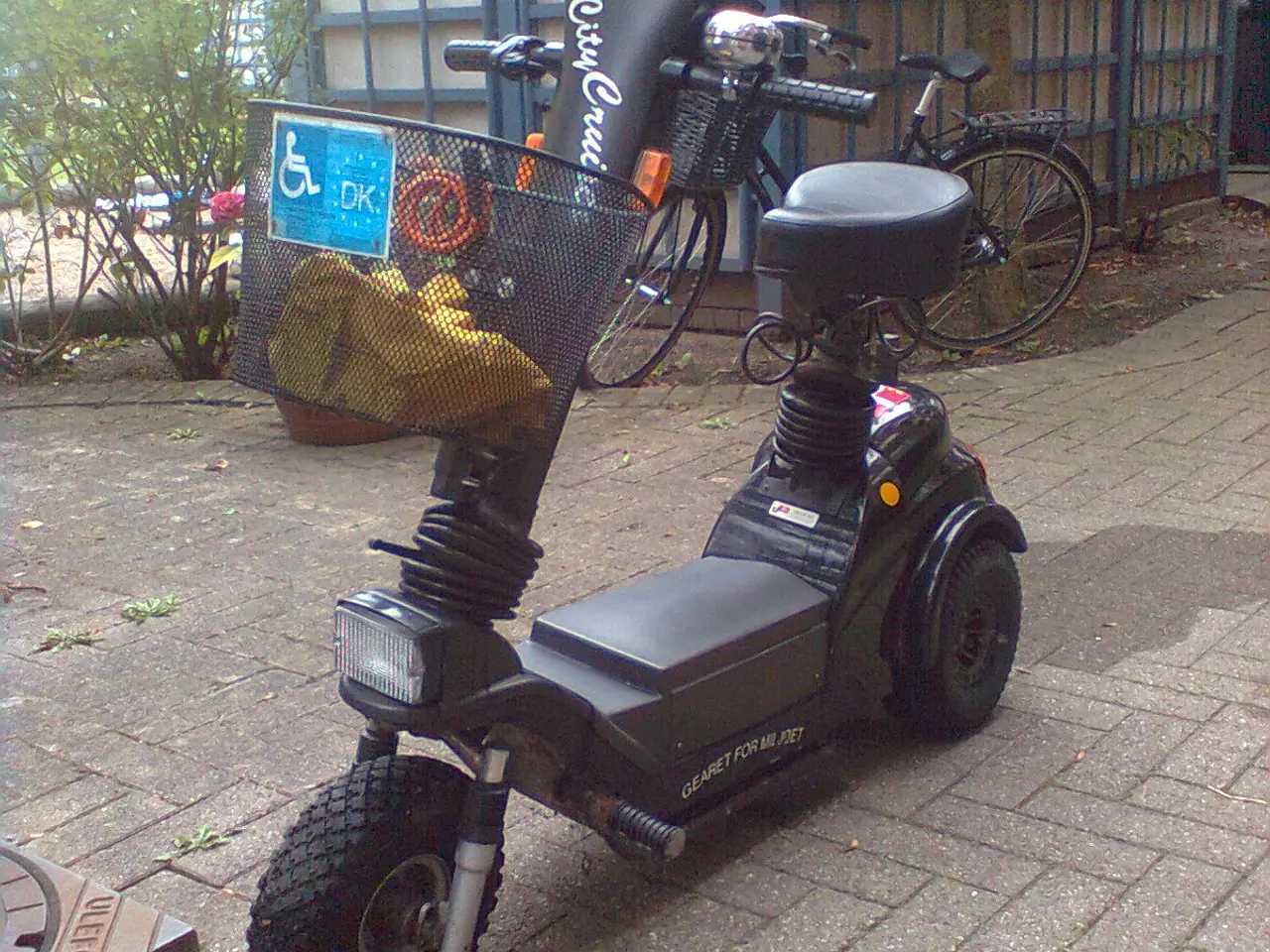 Billede 1 - Sort handikap scooter