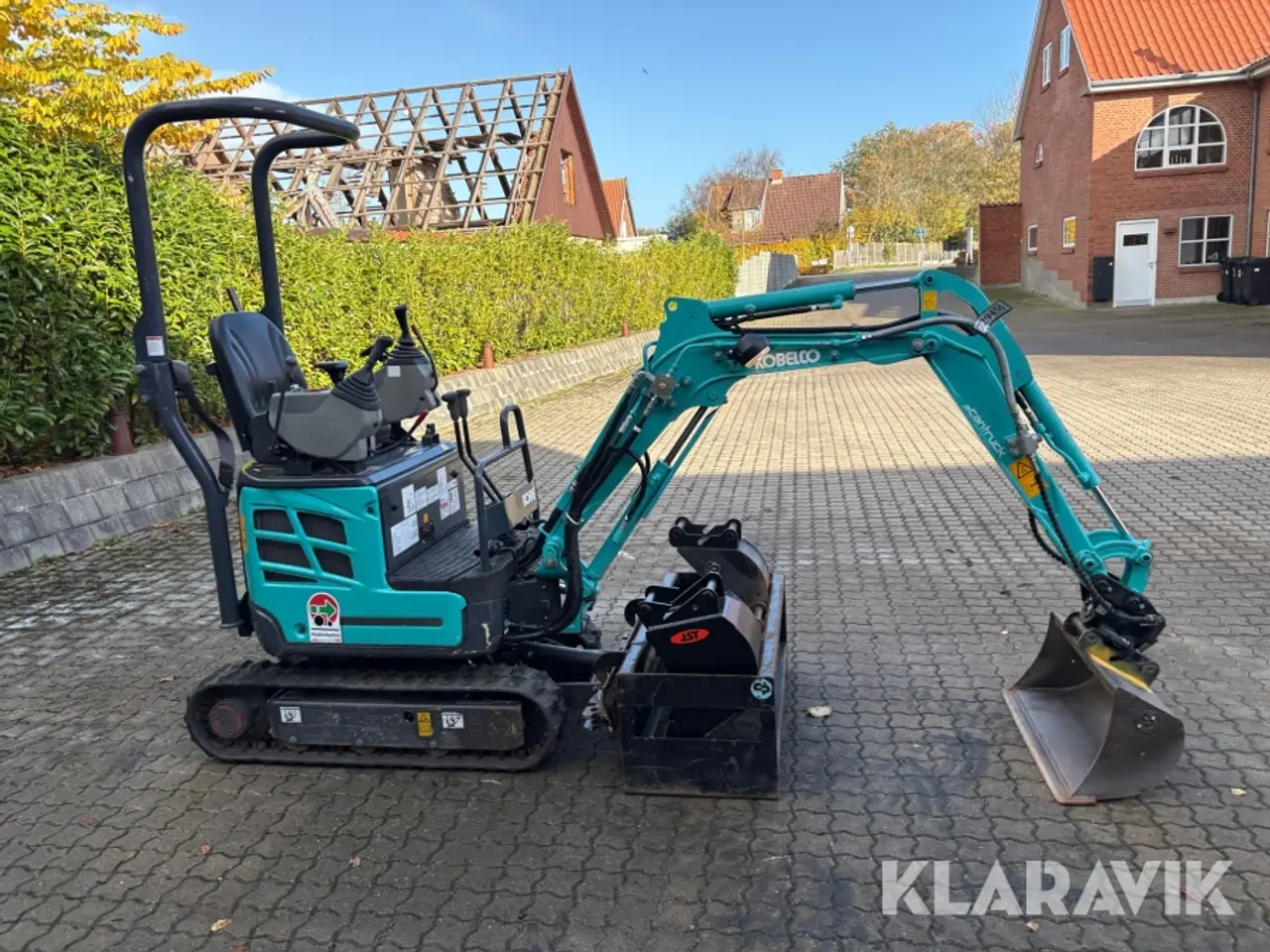 Billede 7 - Minigraver m/redskabspakke Kobelco SK10SR-2E