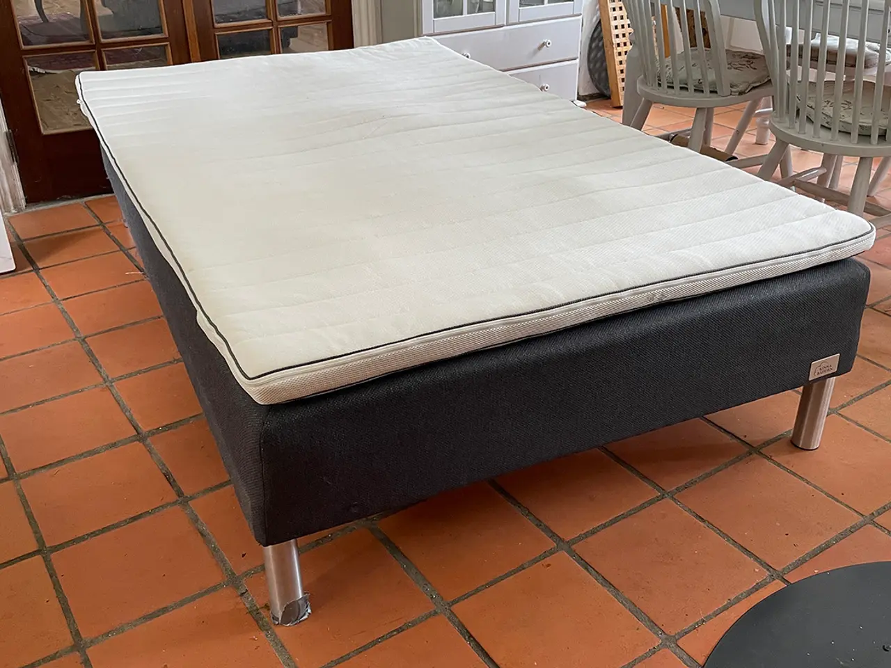 Billede 1 - KinnaBädden 1,5 mands seng/boxmadras