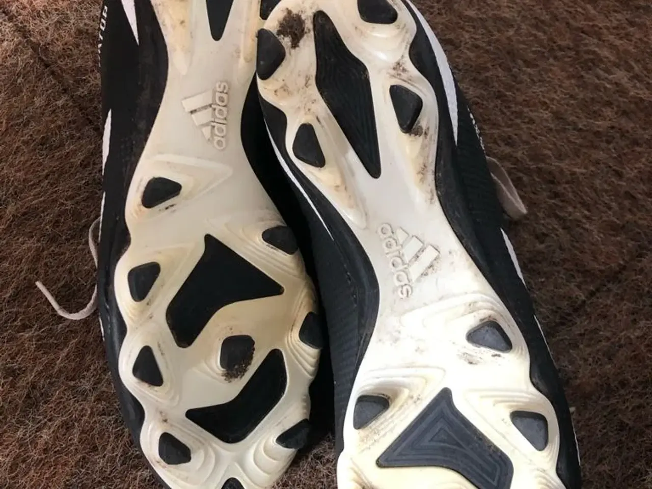 Billede 4 - Adidas fodboldstøvler str 43 1/3