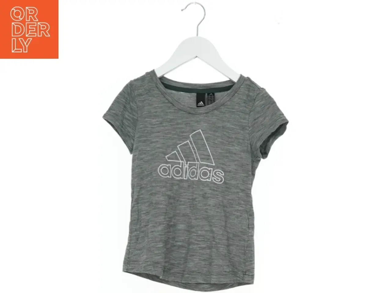 Billede 1 - Grå Adidas T-shirt fra Adidas (str. 128)