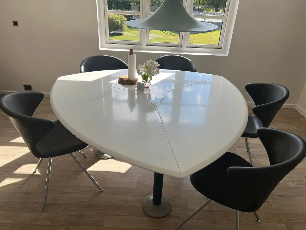 Billede 1 - Spisebord til op til 9 personer
