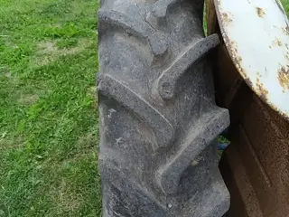 Ford super Dexta