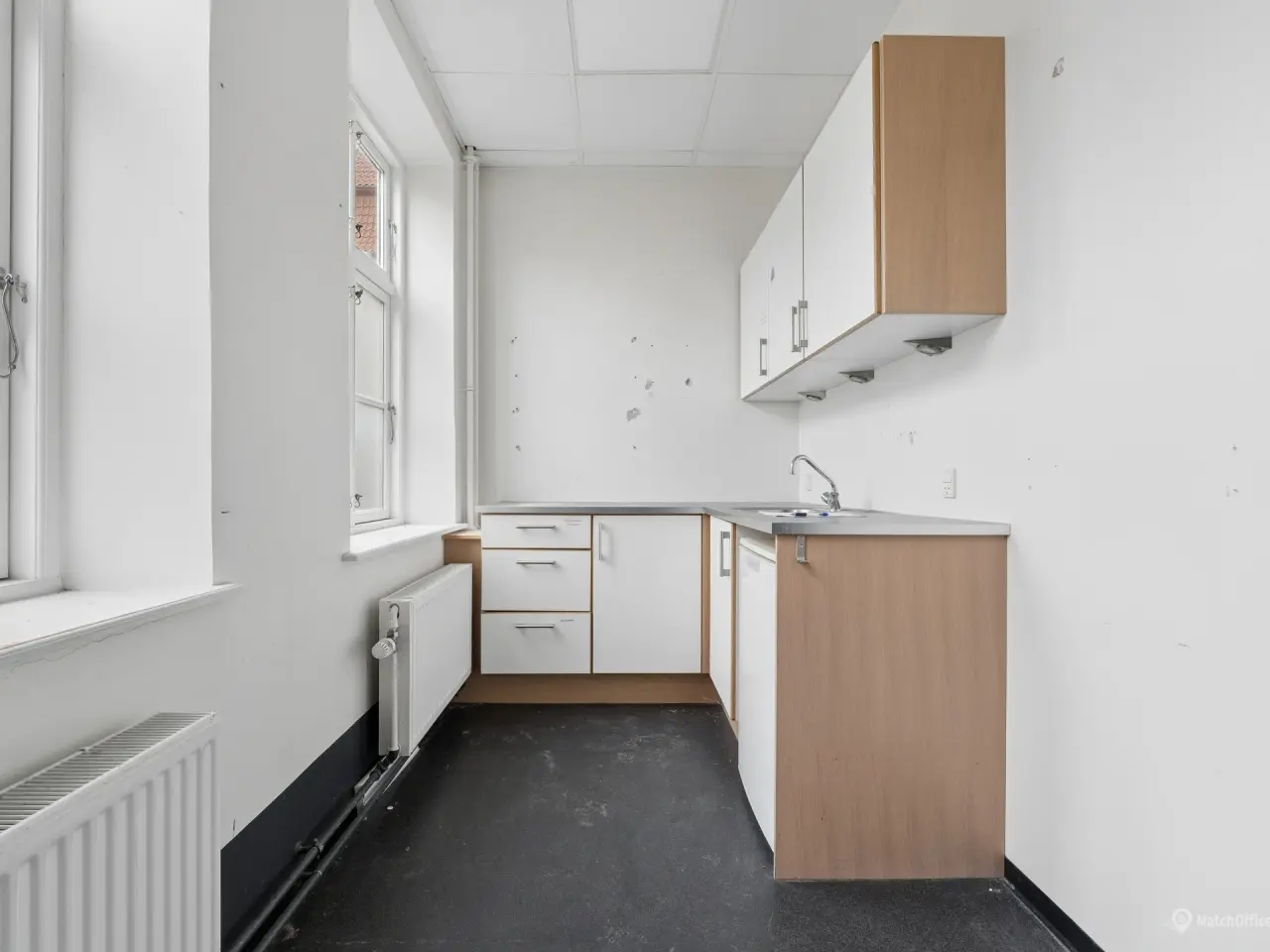 Billede 4 - Erhvervsejendom (IKKE kontor) med mange anvendelsesmuligheder