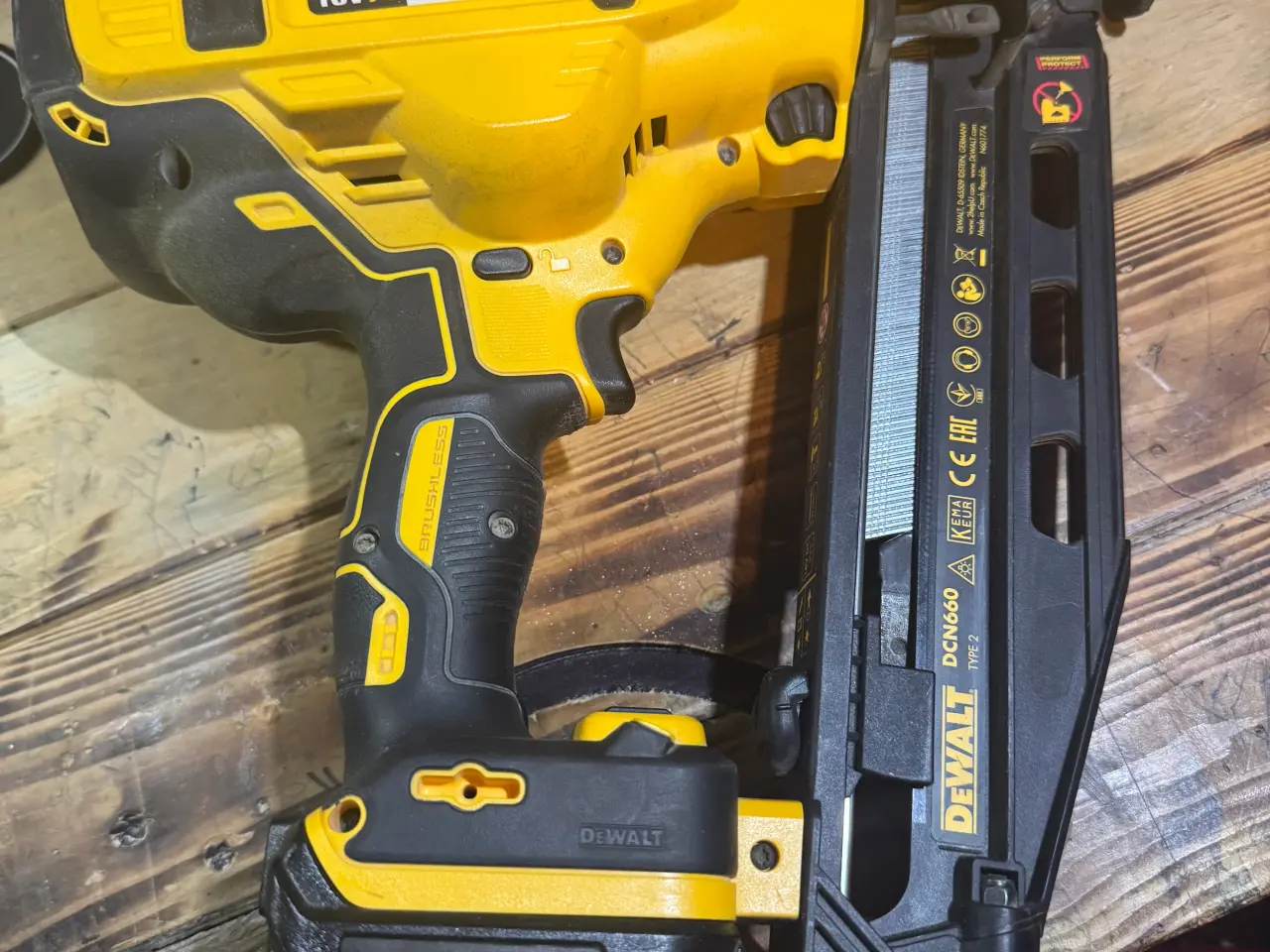 Billede 1 - DeWalt DCN660N Dykkerpistol