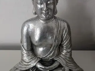 Buddha figur