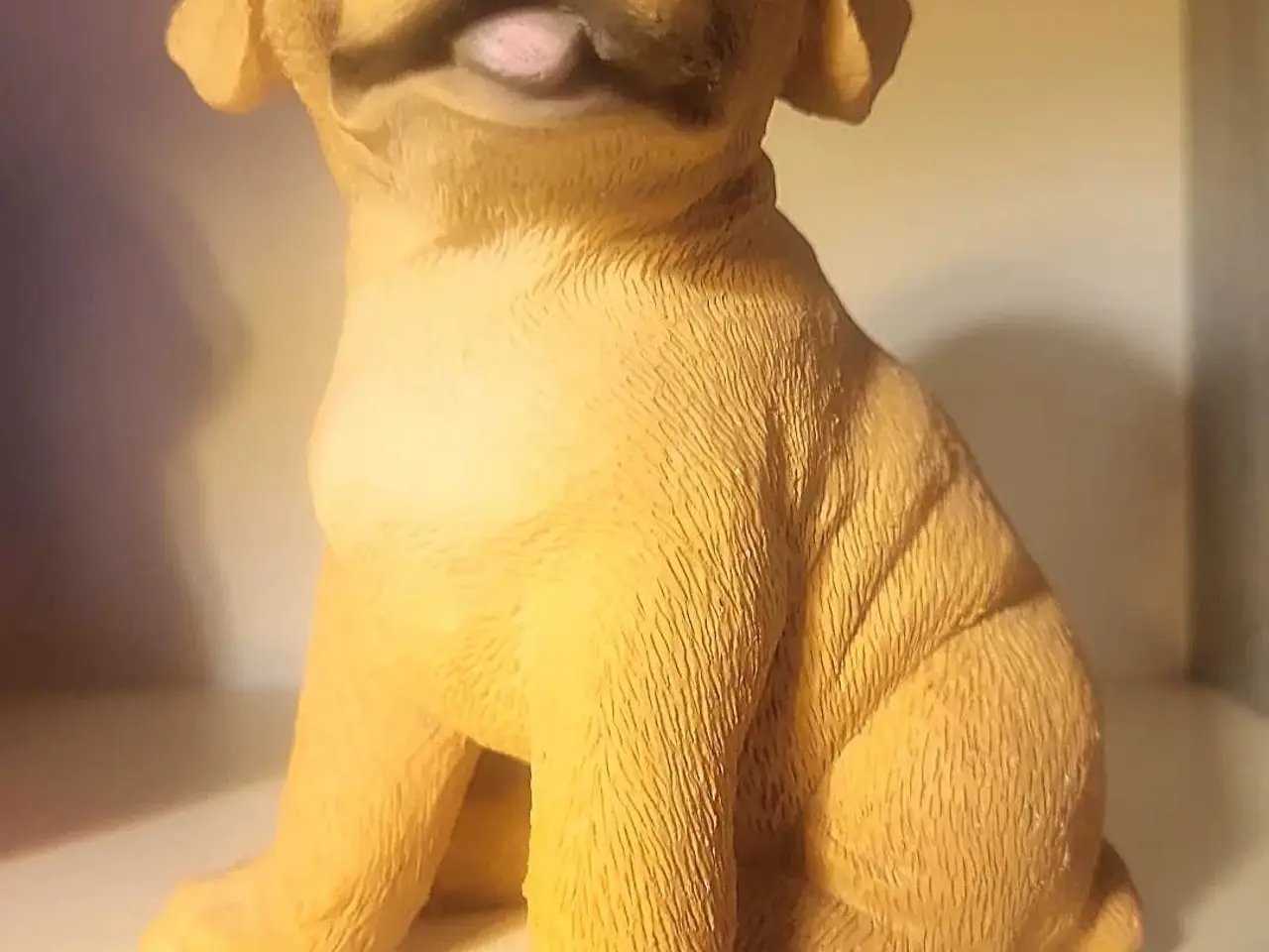 Billede 2 - Lille Lys Labrador Hvalpefigur