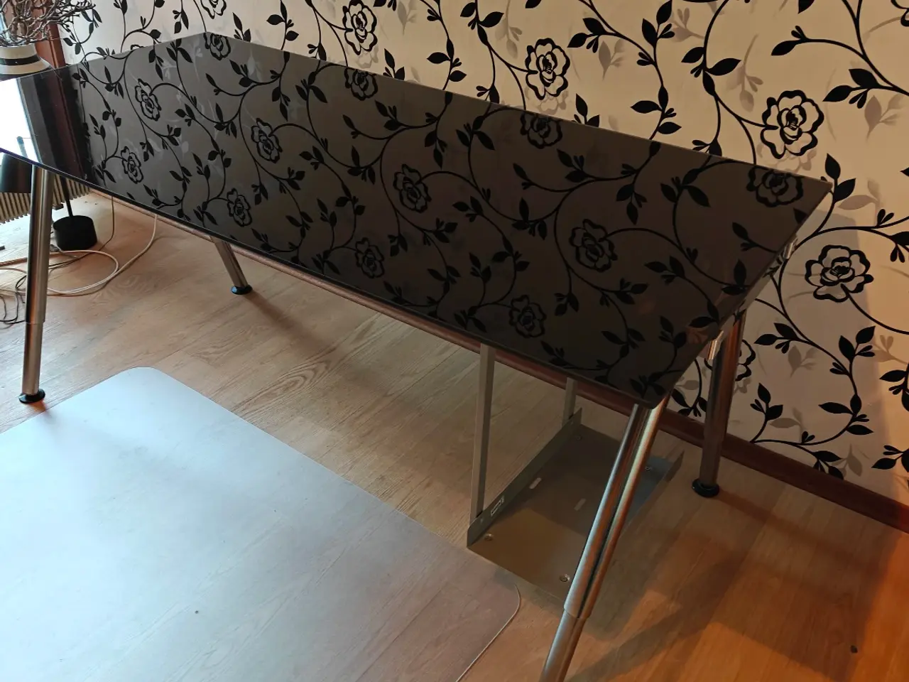 Billede 2 - Skrivebord med glasbordplade