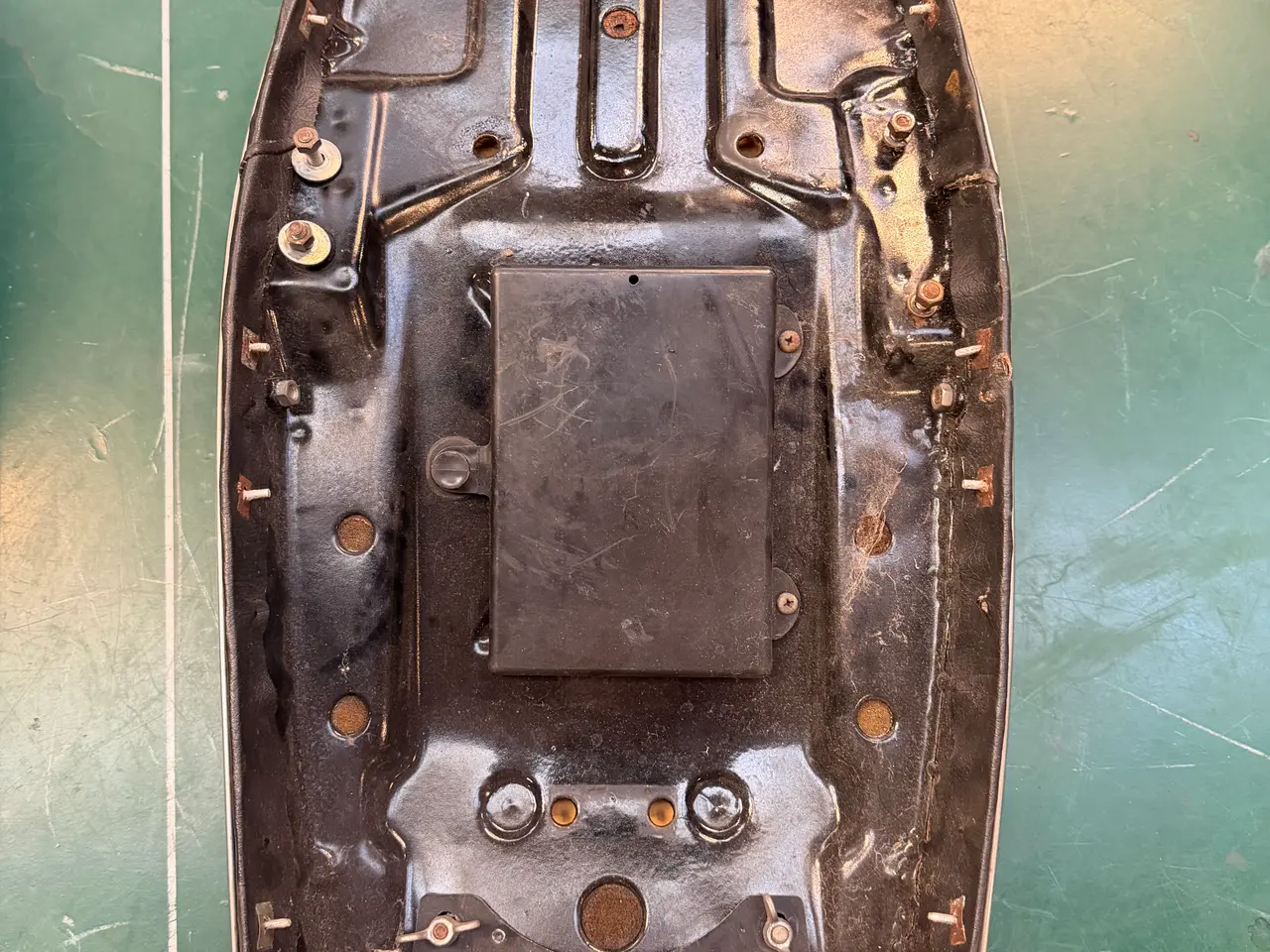 Billede 4 - Honda cb 550 Sæde
