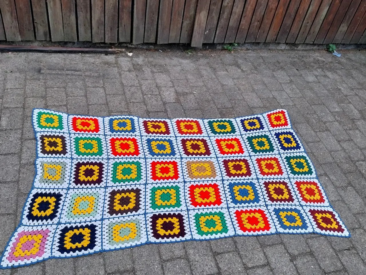 Billede 2 - Hæklet tæppe 182 x 102 cm 
