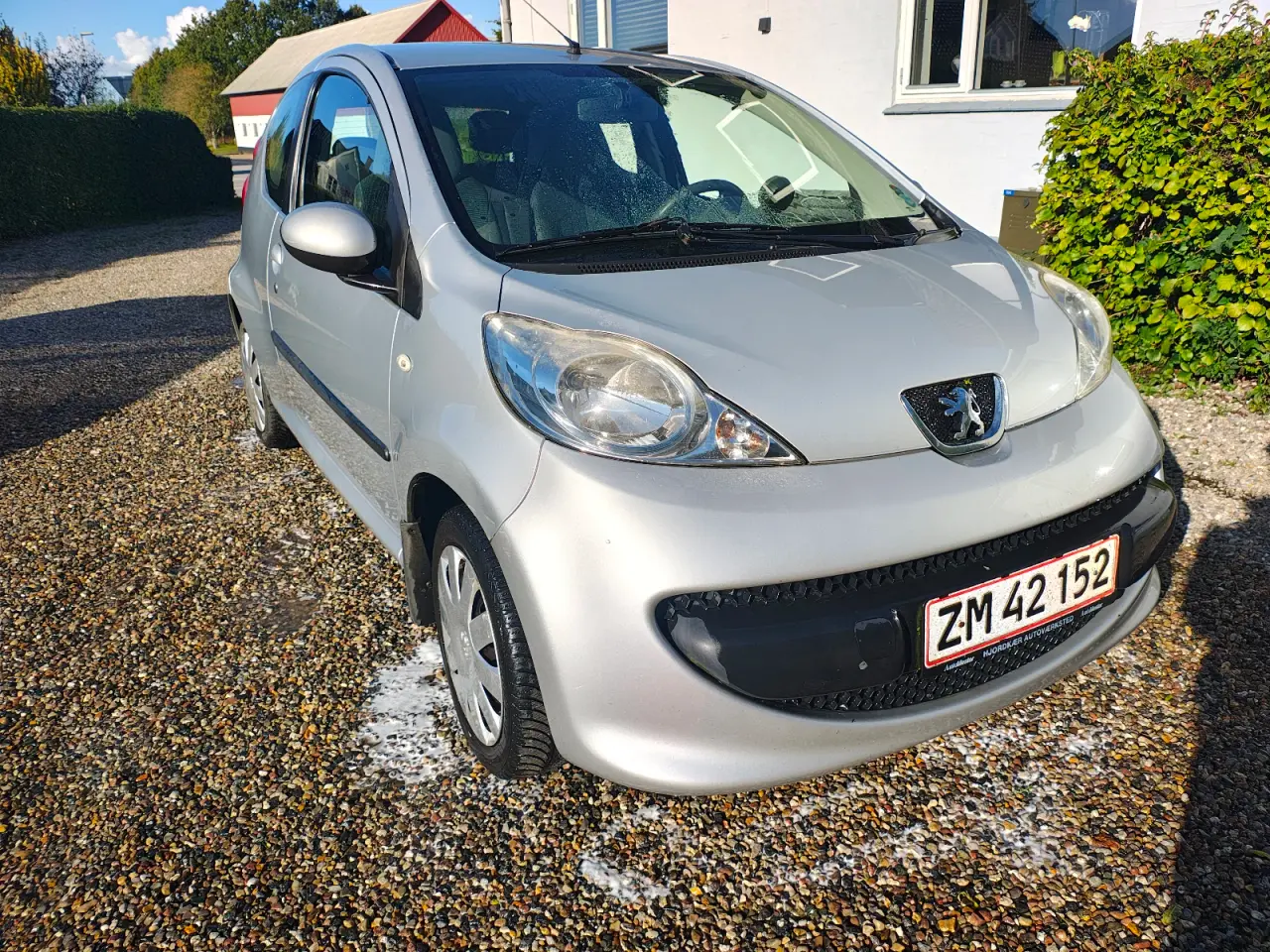 Billede 1 - Peugeot 107 nysynet med plader 