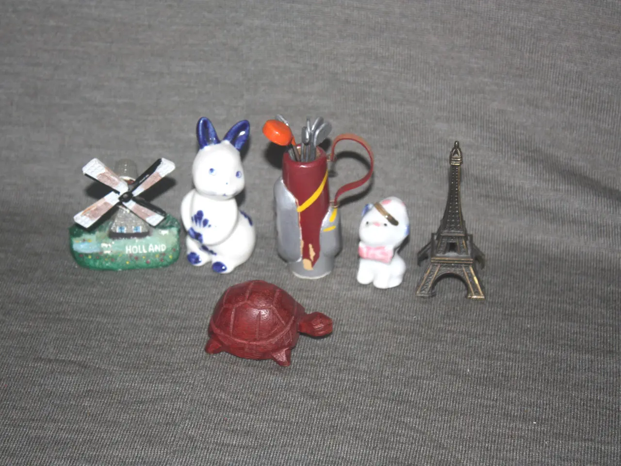 Billede 1 - Miniature figurer til sættekasse / dukkehus