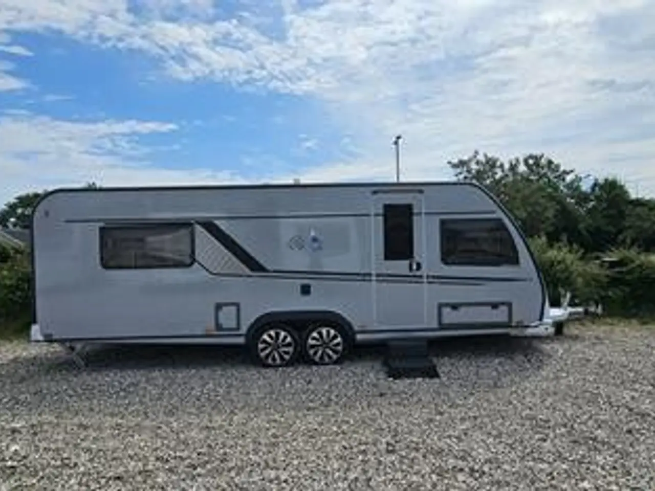 Billede 3 - Knaus Südwind 650 UX - DEMO VOGN Spar 50.000 NU 335.700