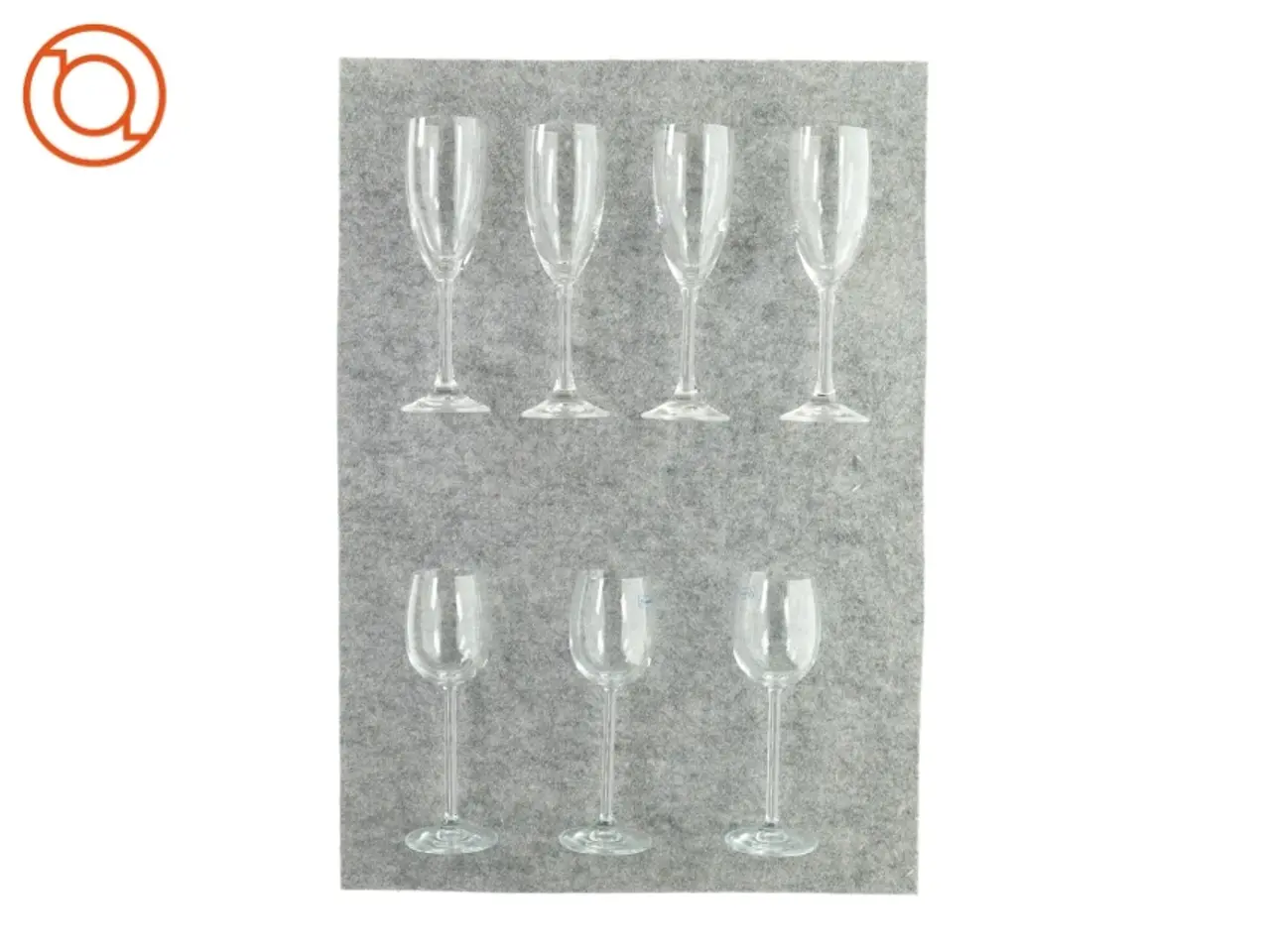 Billede 1 - Hvidvinsglas (7 stk) (str. HØ: 19x6 og 20x6 cm)