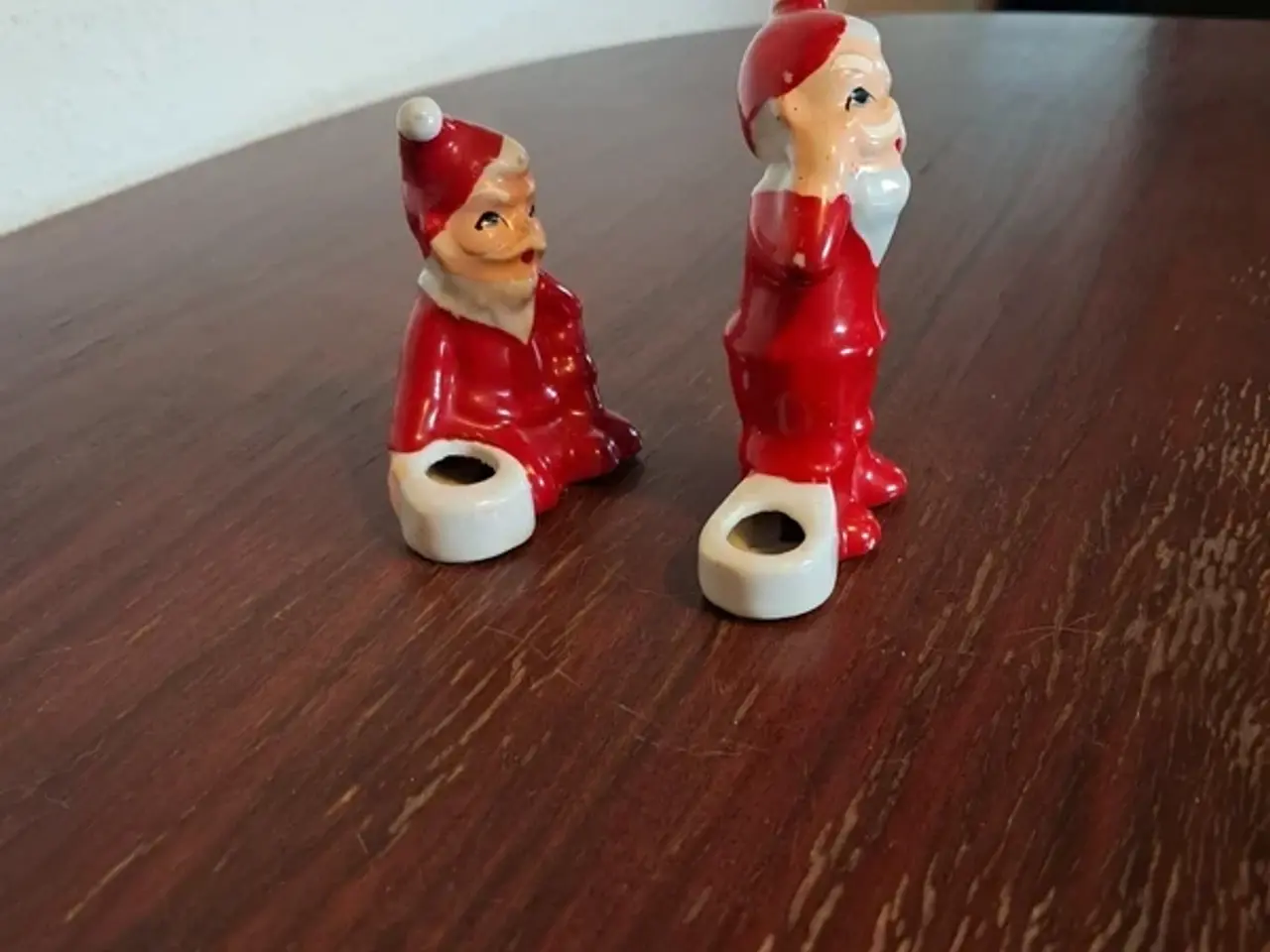 Billede 4 - To retro julemandsfigurer til lys