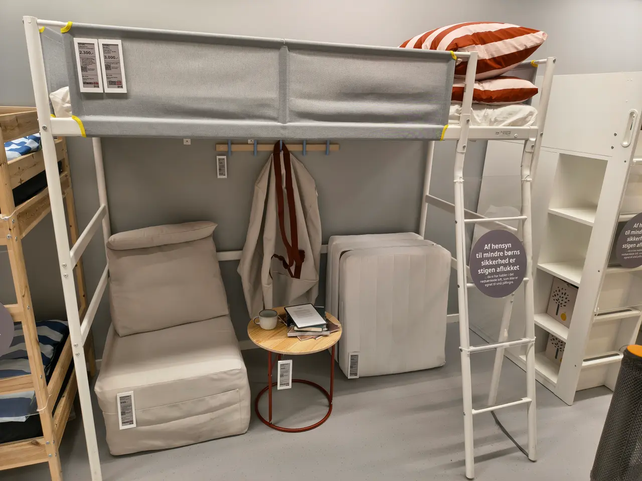 Billede 4 - Højseng, Ikea Vitval med madras