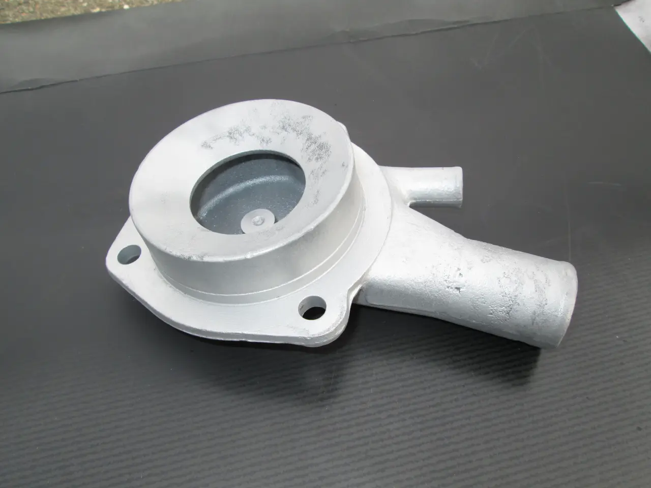 Billede 4 - Original Vandpumpedæksel Saab 99/900 til B-motor.