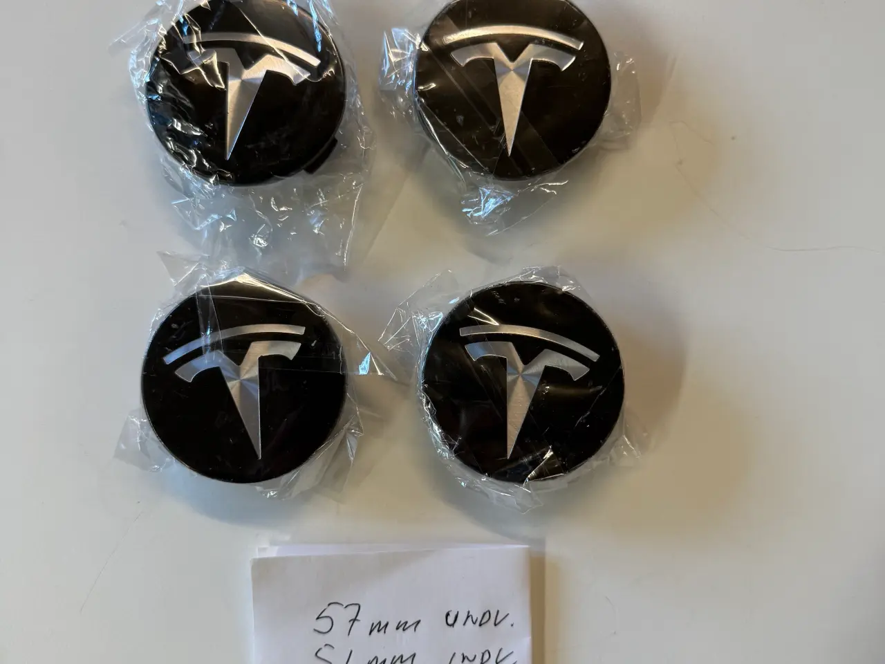 Billede 1 - Tesla center kapsler  51 / 57 mm