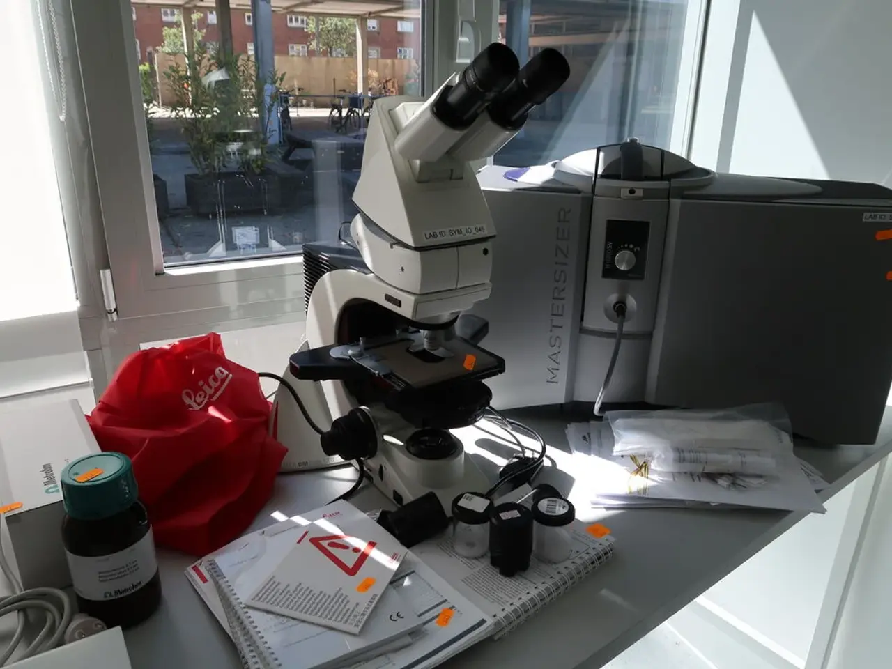 Billede 1 - Microscope LEICA DM2500 LED med div. Tilbehør