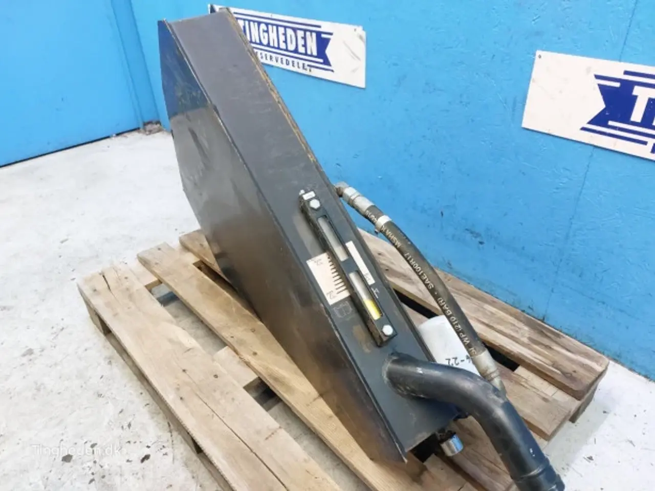 Billede 16 - New Holland BB9090 Hydraulik Olietank 700732534