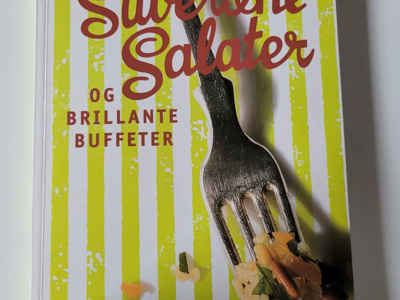 Billede 1 - Kogebog suveræne salater og brillante buffeter