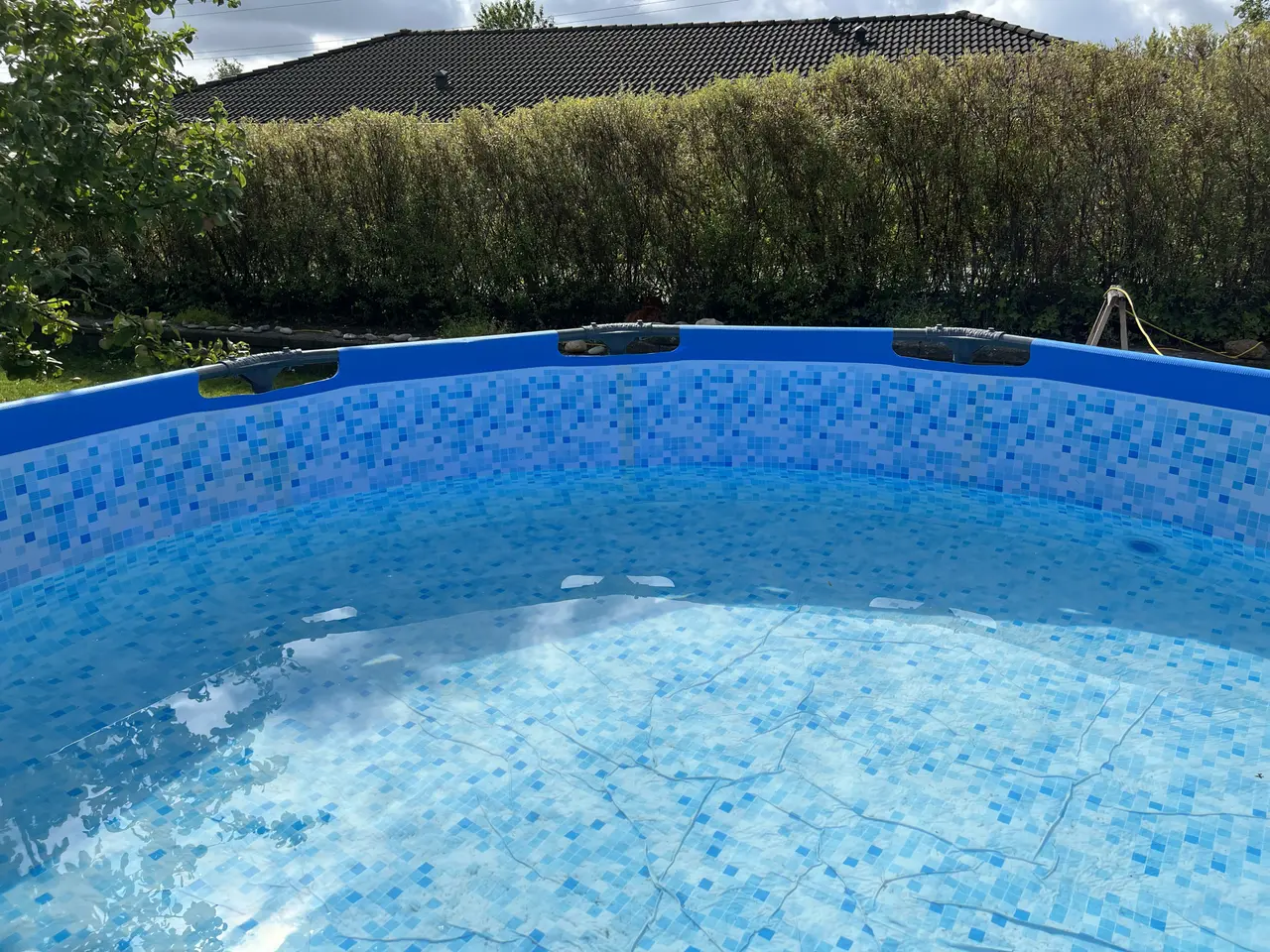 Billede 4 - Pool til haven