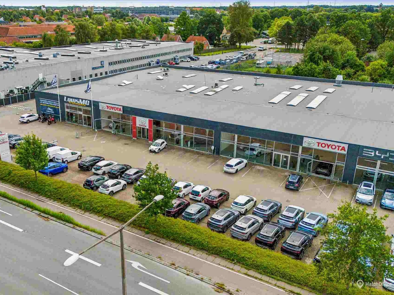 Billede 2 - Flot showroom/detail på trafikeret indfaldsvej
