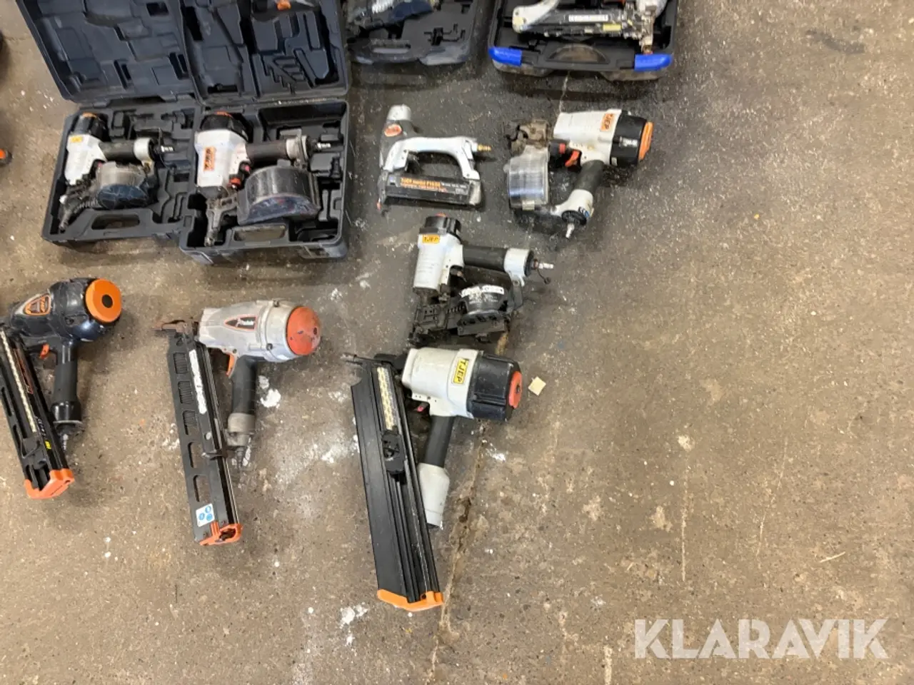 Billede 5 - Sømpistoler og kompressor Tjep / Paslode 10 styk sømpistoler / 1 styk kompressor