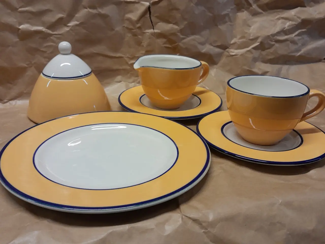 Billede 1 - Gult kaffestel med flødekande og sukkerskål
