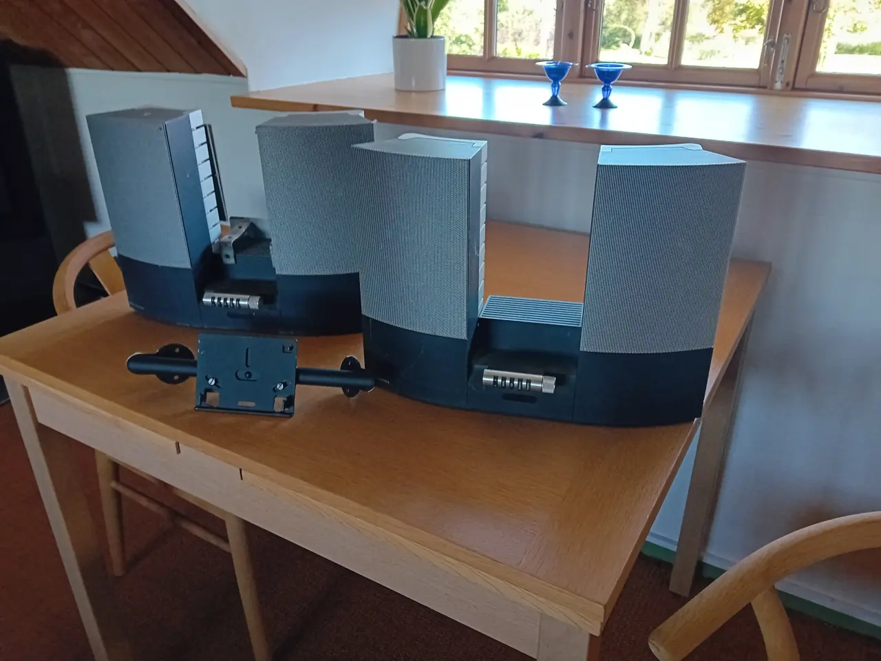 Billede 1 - Bang & Olufsen 2 stk Beolab 2000 højttalere