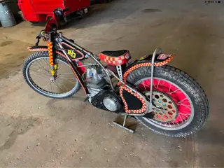 Jawa 897 sælges