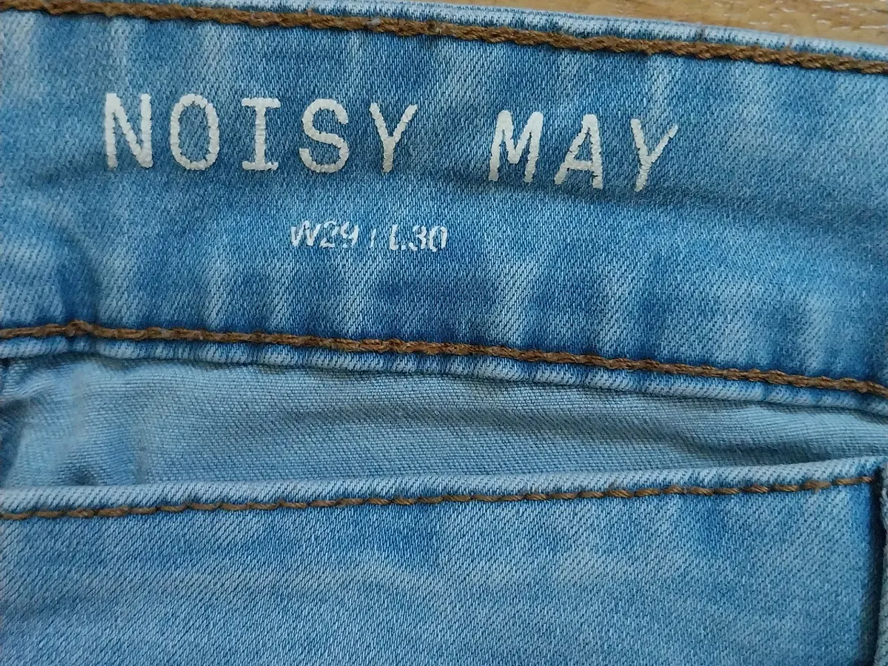 Billede 4 - Noisy May jeans W29 L30
