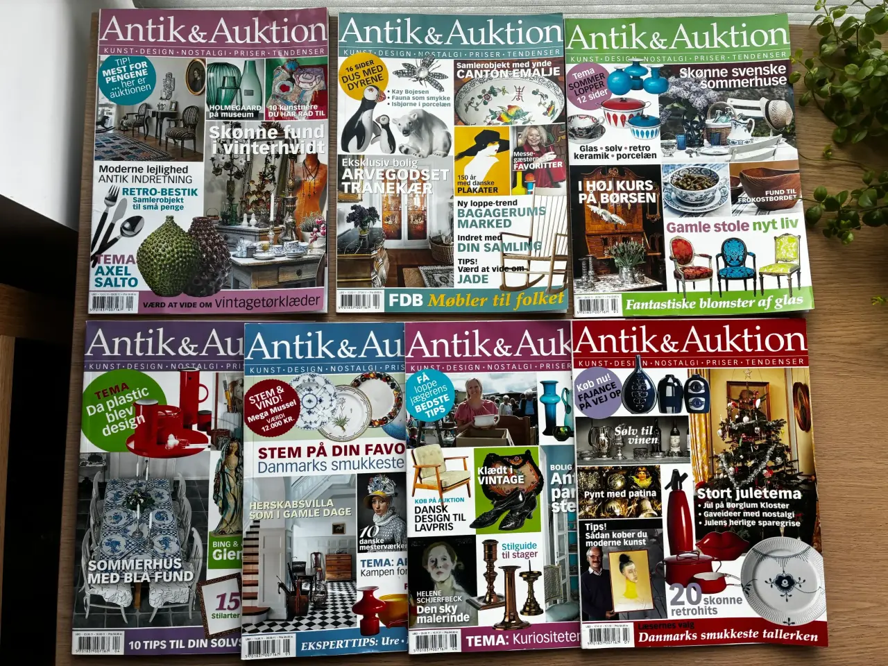 Billede 1 - Antik & Auktion  -  ÅR:   2011