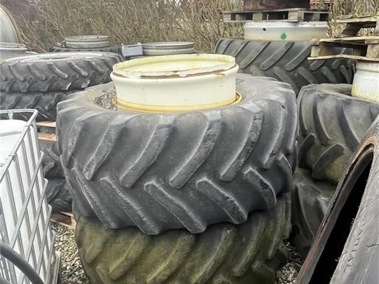 Billede 1 - Goodyear 600/65-28