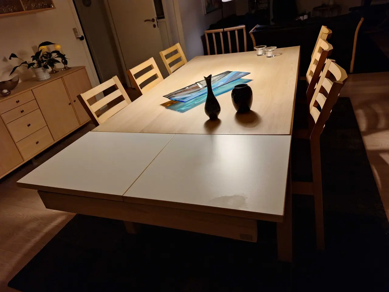 Billede 4 - Spisestue i vokset bøg