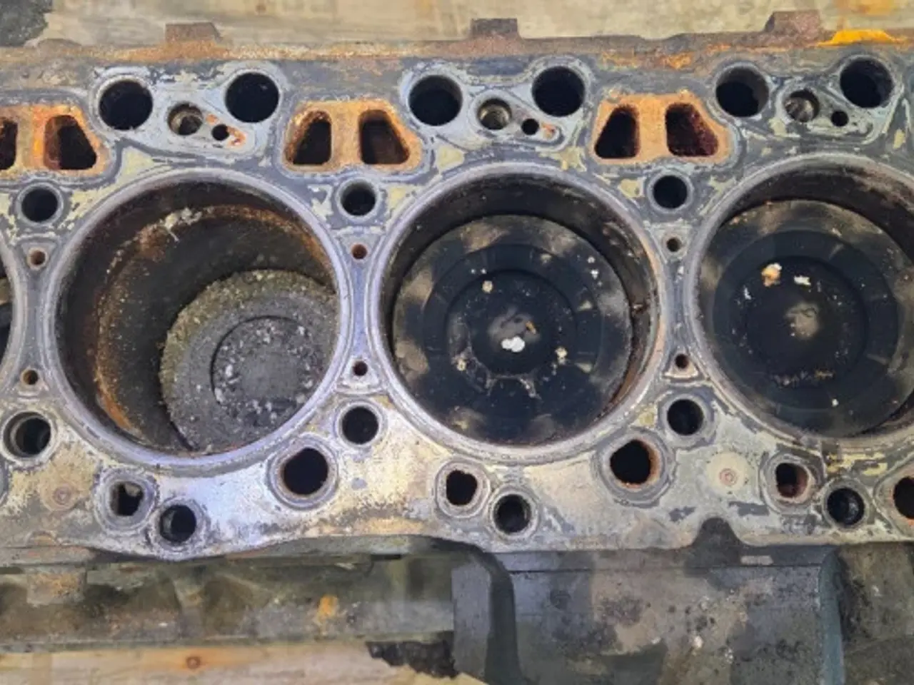 Billede 10 - Iveco F4DFE417L Motor 5801892494