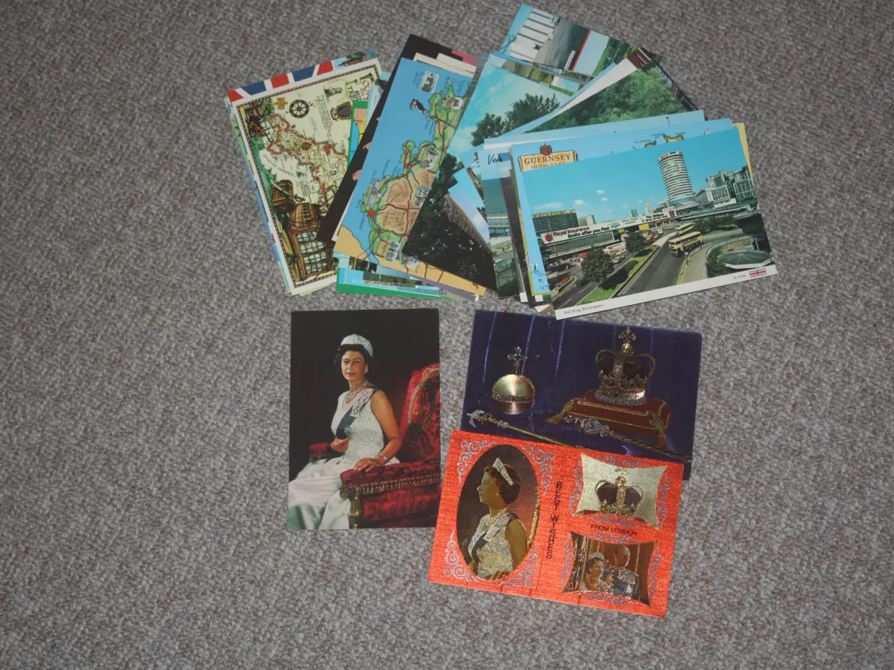 Billede 1 - 55 Vintage postkort fra England brugt