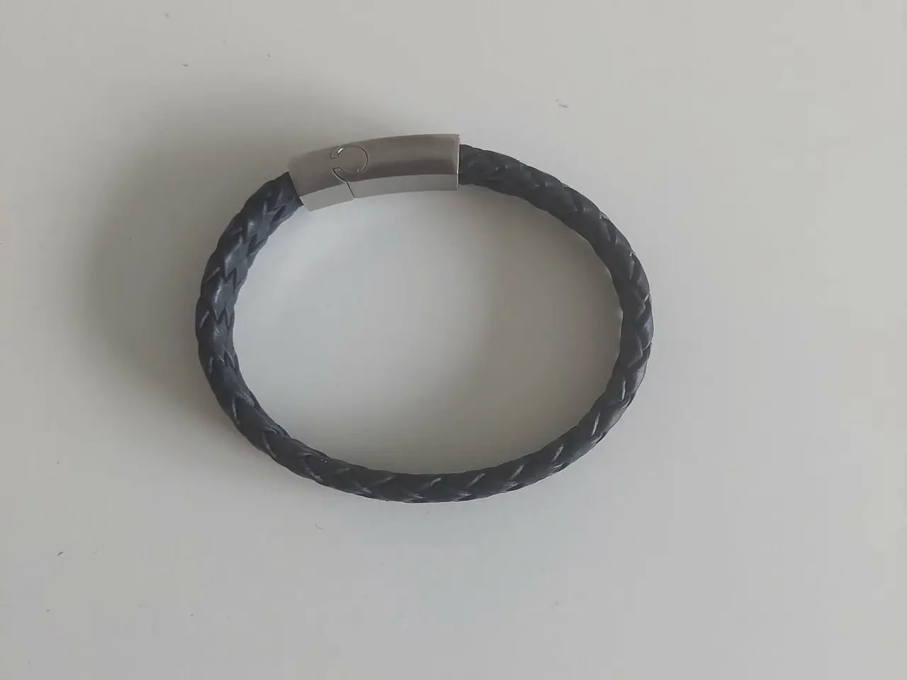 Billede 1 - Scrouples FORCE herrearmbånd i læder (23 cm) – Som