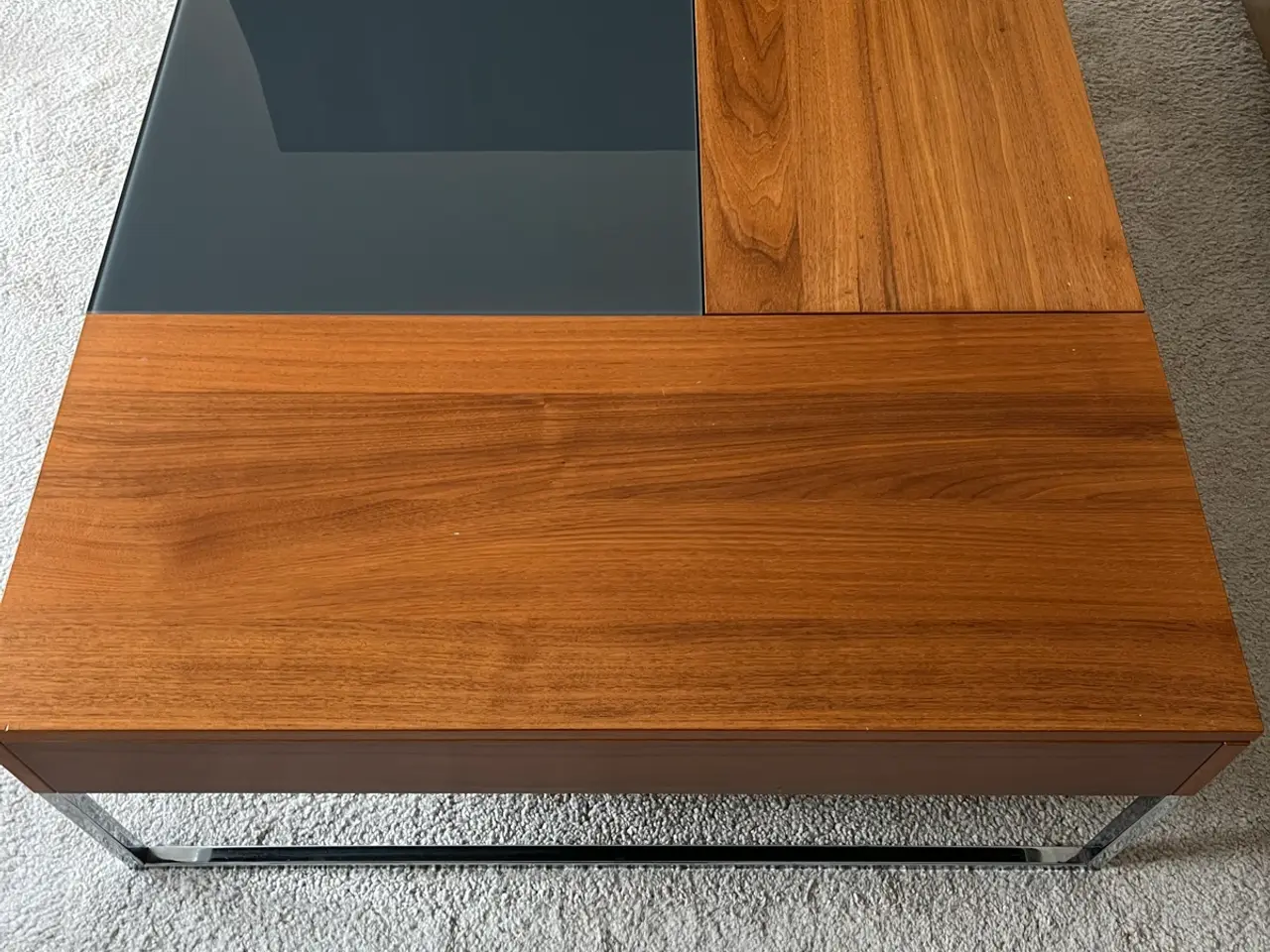 Billede 2 - FLOT OG MULTIFUNKTIONELT SOFABORD FRA BOCONCEPT