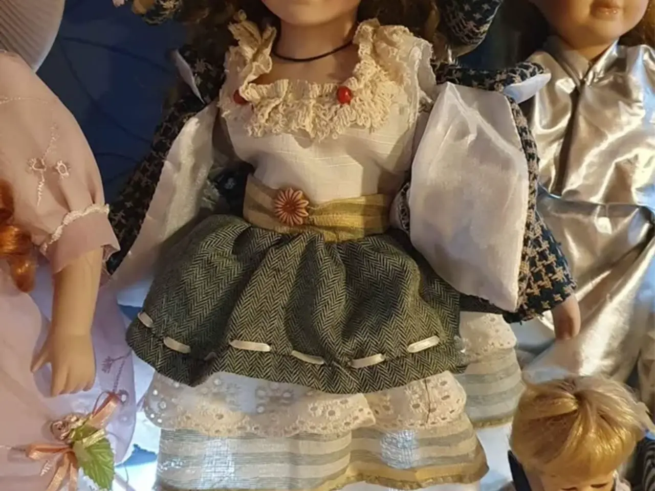 Billede 13 - Stor samling porcelæn dukker