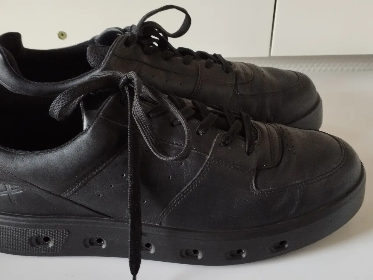 Billede 3 - ECCO str 44, sneakers i læder.