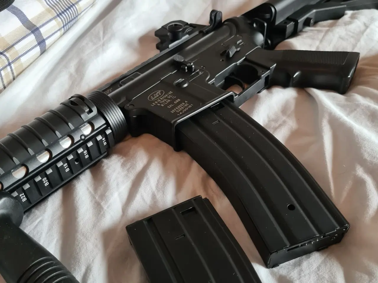 Billede 2 - CO2 pistol og El M4 Softguns 