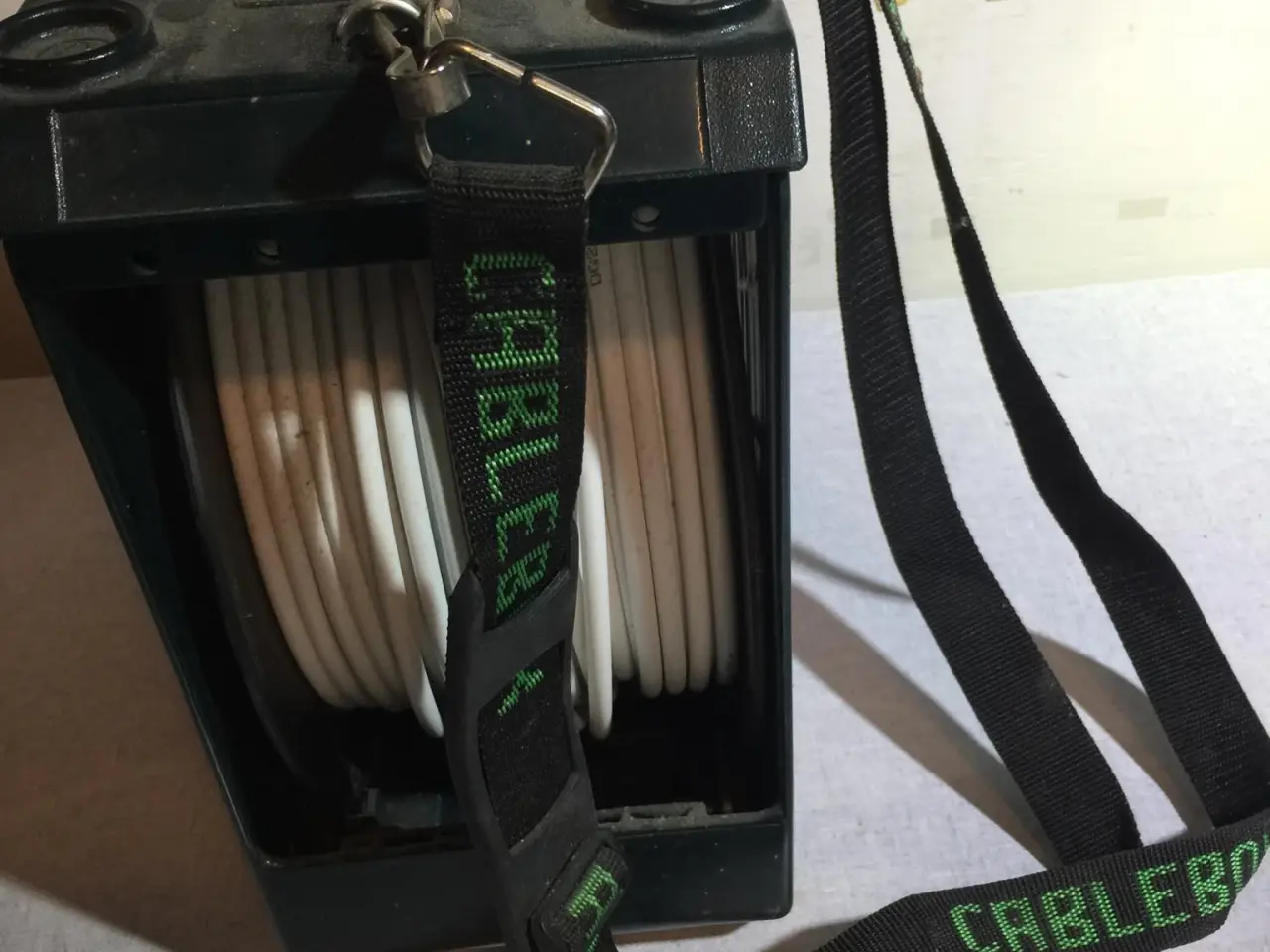Billede 3 - COAX/KABEL HOLDER AFRULLER + kabel