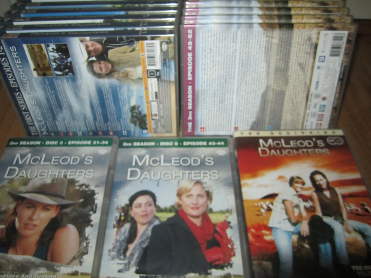 Billede 2 - BYD. MCLEOD`S DAUGHTERS. Serie.