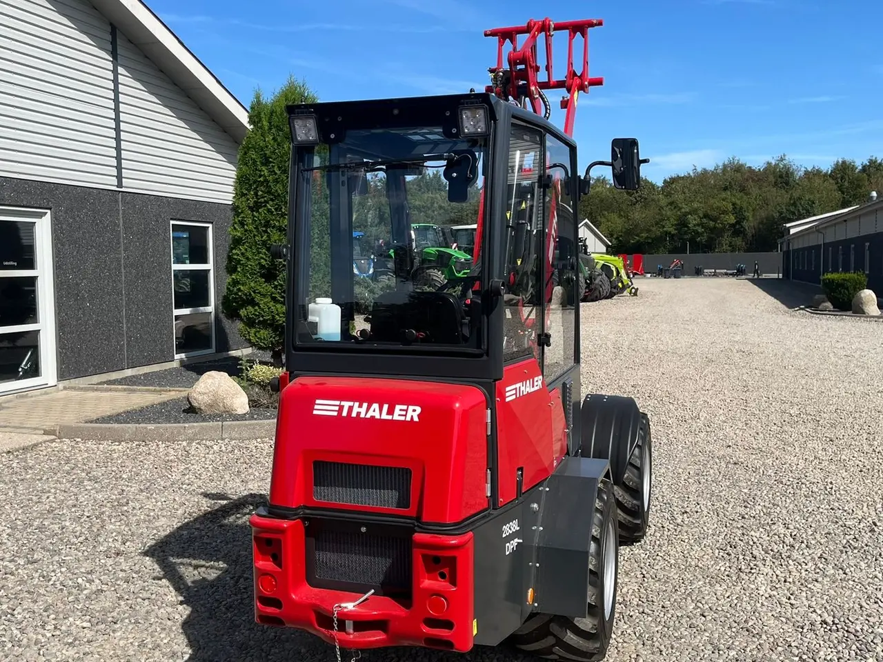 Billede 15 - Thaler 2838L DPF Kabine og brede hjul