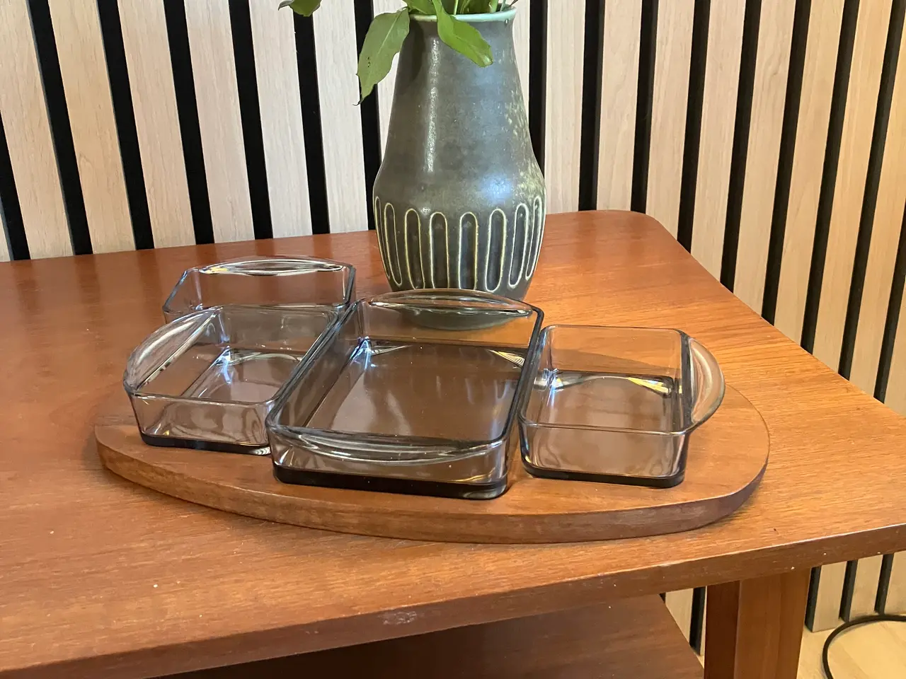 Billede 1 - Retro Cabaretfad i Teak og røgfarvet glas