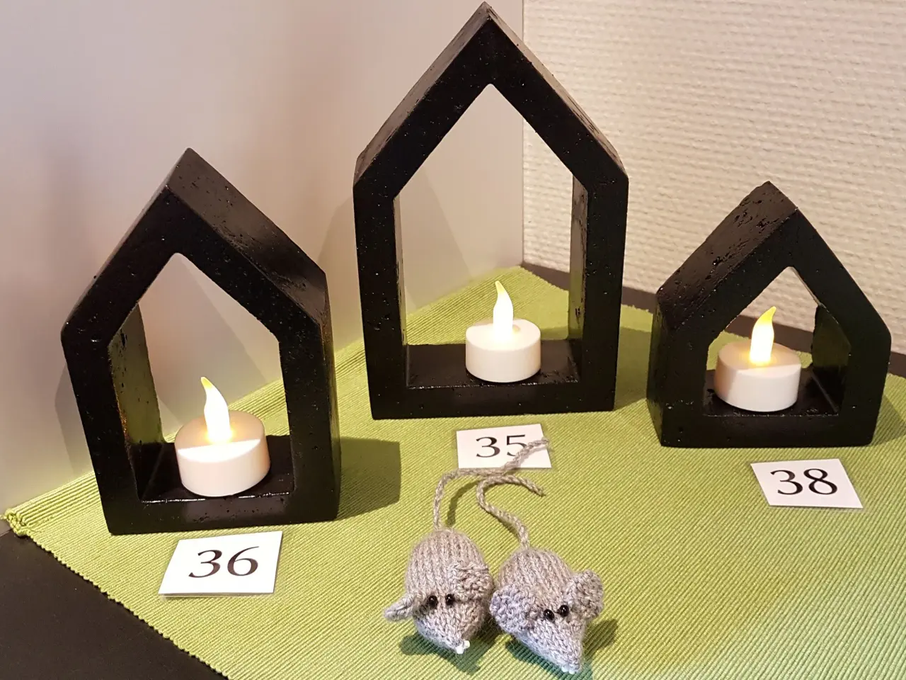 Billede 1 - Hjemmelavede beton huse